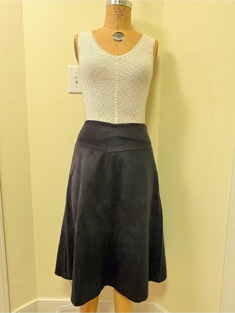 Adrienne Vittadini Black A-Line Skirt